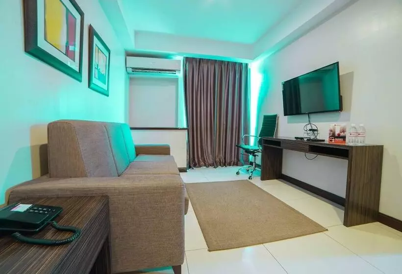 Hotelli Reddoorz Premium @ West Avenue Quezon City