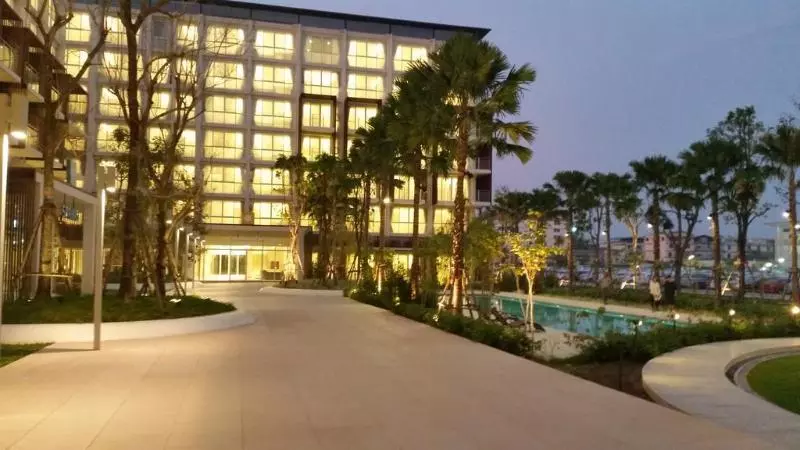 The Idle Hotel And Residence