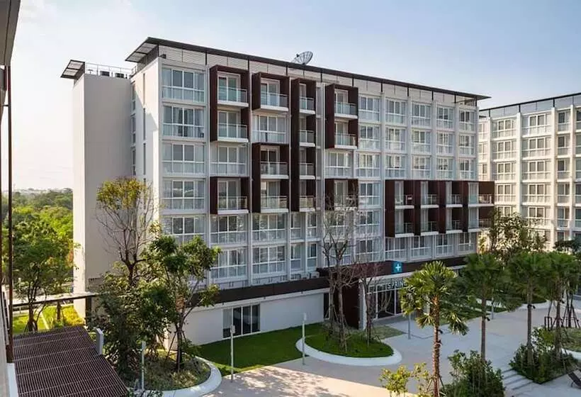 The Idle Hotel And Residence