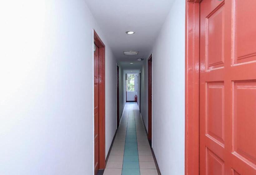 Oyo 321 Hotel D'elegant