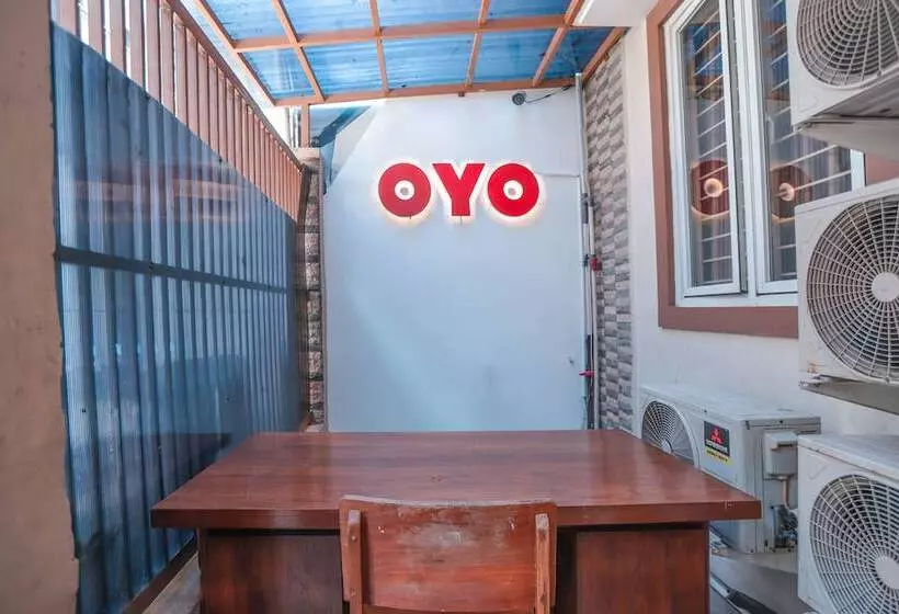 ホテル Oyo 150 Harmoni Residence
