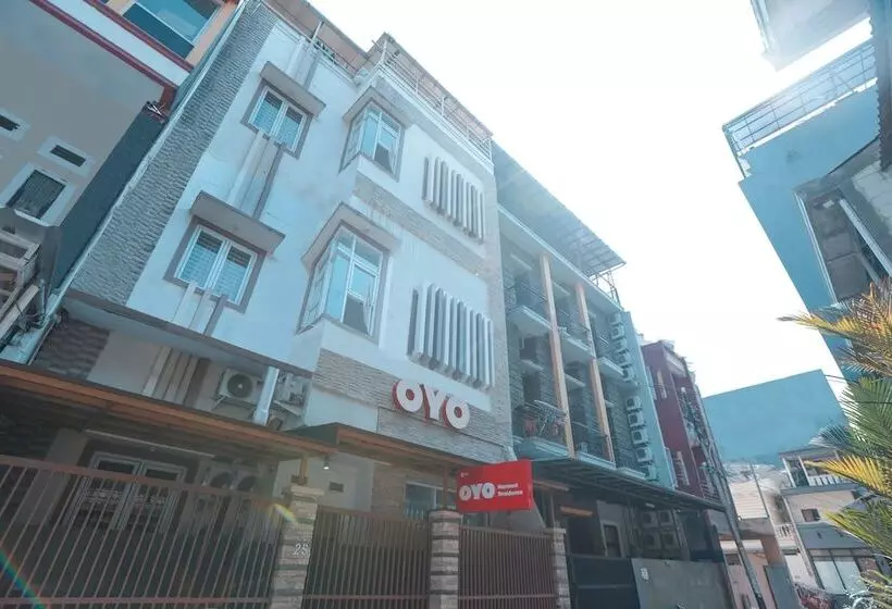ホテル Oyo 150 Harmoni Residence