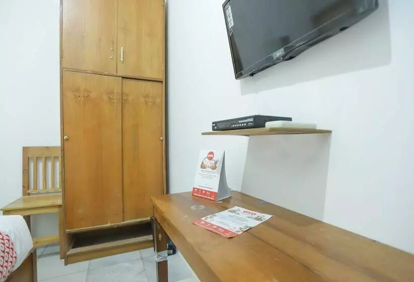 ホテル Oyo 150 Harmoni Residence