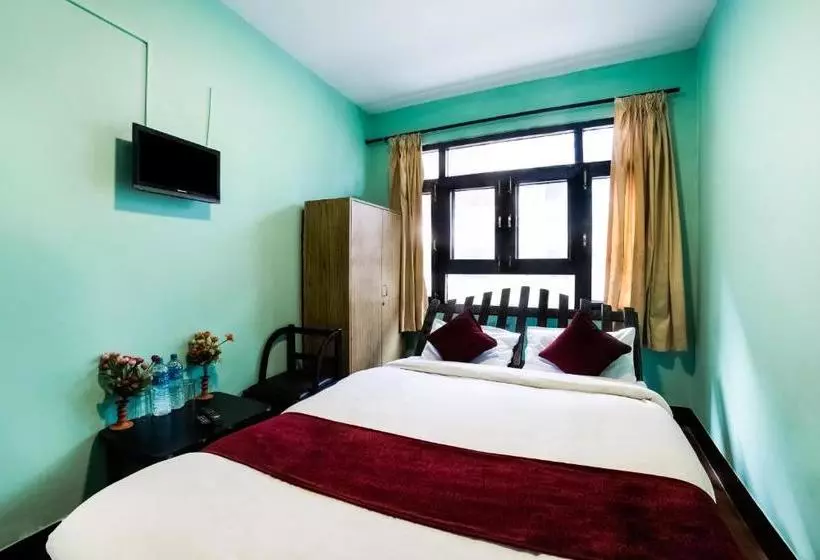 Hotel Kuti by OYO Rooms
