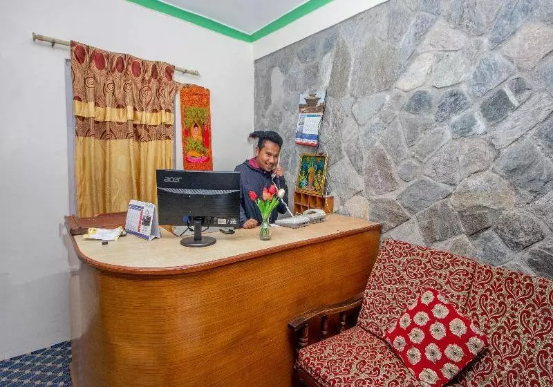 هتل Oyo 245 Shiva's Dream