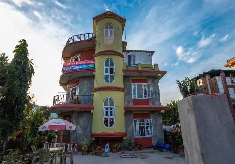 هتل Oyo 245 Shiva's Dream