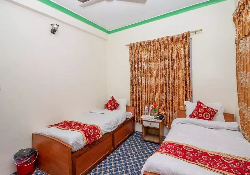 هتل Oyo 245 Shiva's Dream