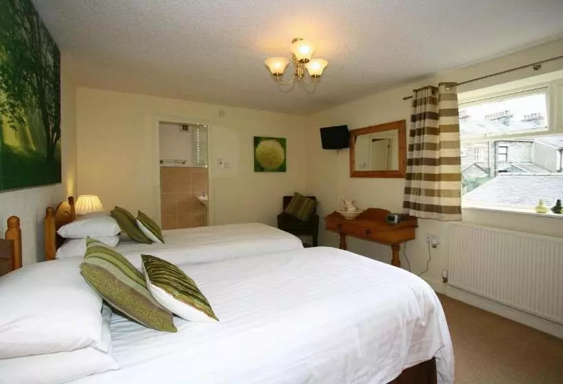 Hostelli Claremont House