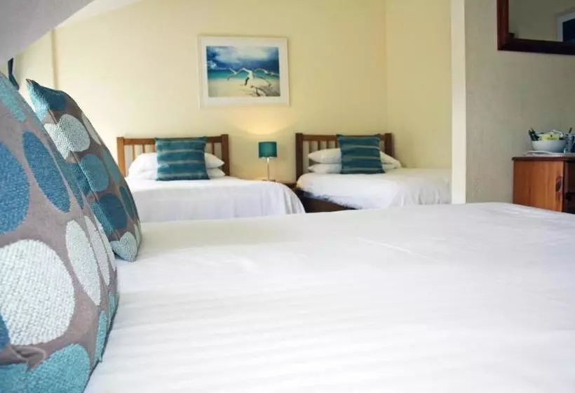 Hostelli Claremont House