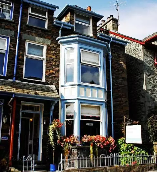 Hostelli Claremont House