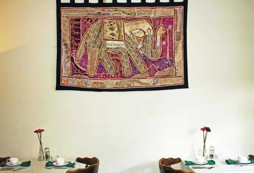 Hostelli Claremont House