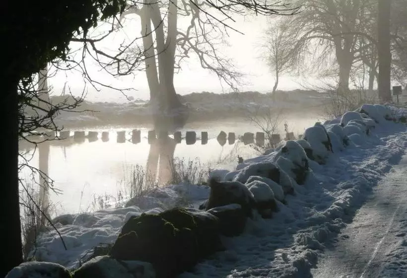 Hostelli Claremont House