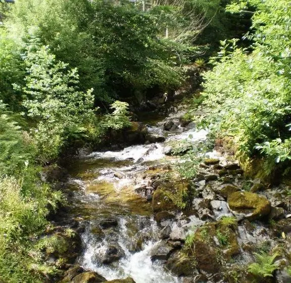 Hostelli Claremont House