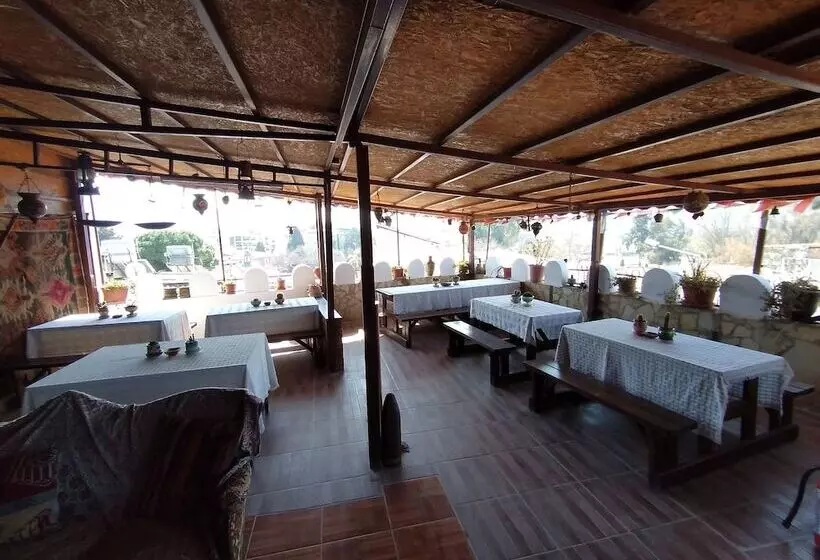 Anz Guest House Pansiyon