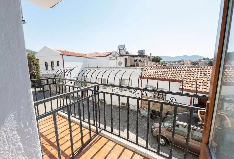 Anz Guest House Pansiyon