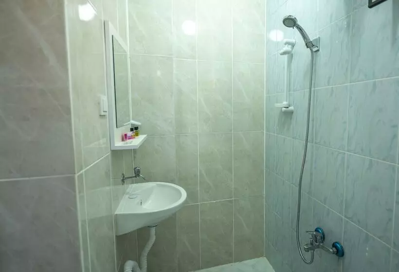 Anz Guest House Pansiyon