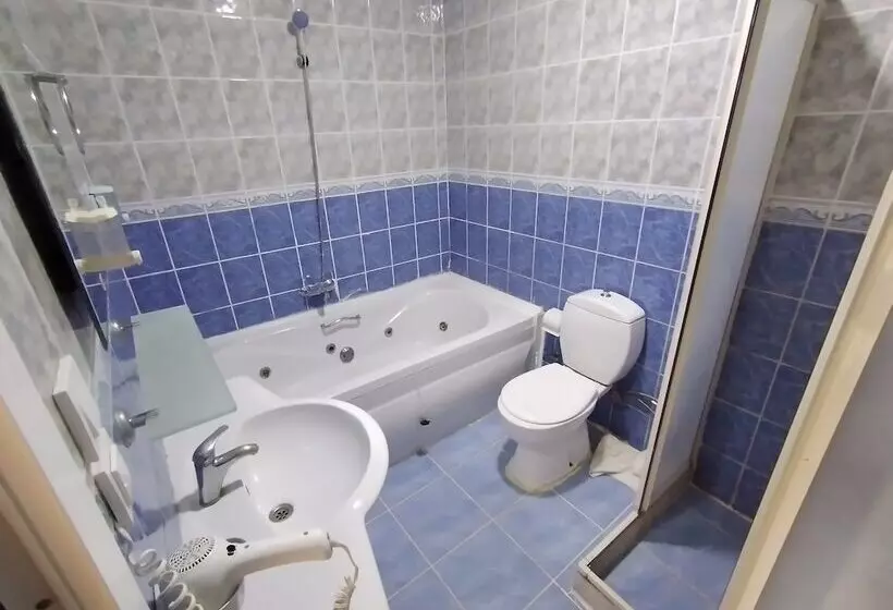 Anz Guest House Pansiyon
