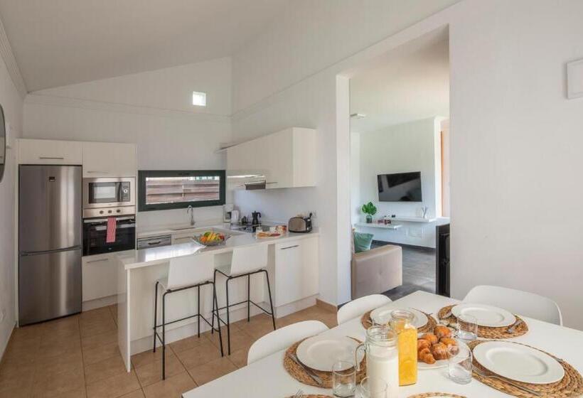 Playa Blanca Beach Mate