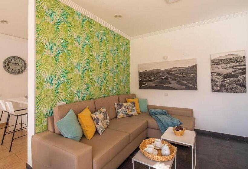 Playa Blanca Beach Mate