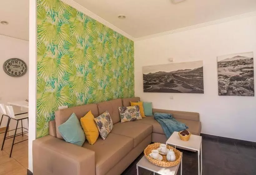 Playa Blanca Beach Mate