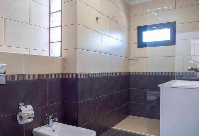 Playa Blanca Beach Mate