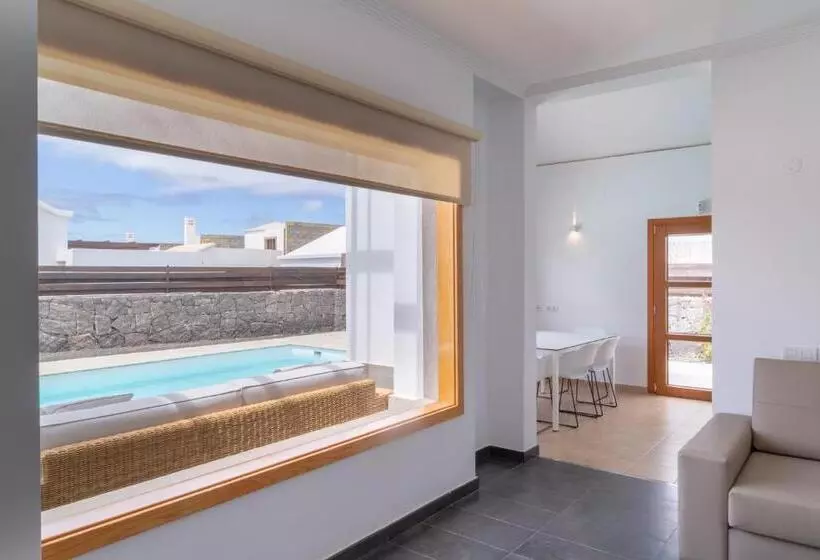 Playa Blanca Beach Mate