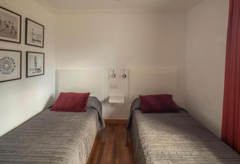 Playa Blanca Beach Mate