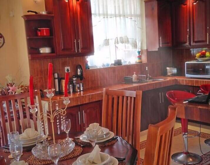 فندق Frangipani Dehiwela