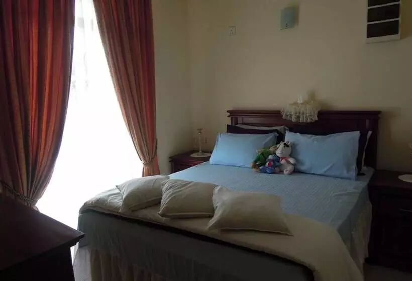 Hotelli Frangipani Dehiwela