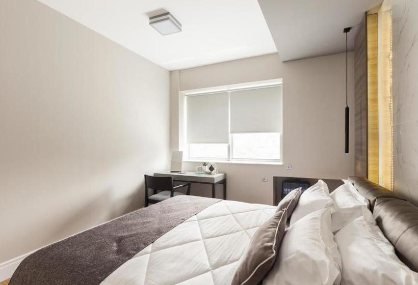 Отель 47 Luxury Suites