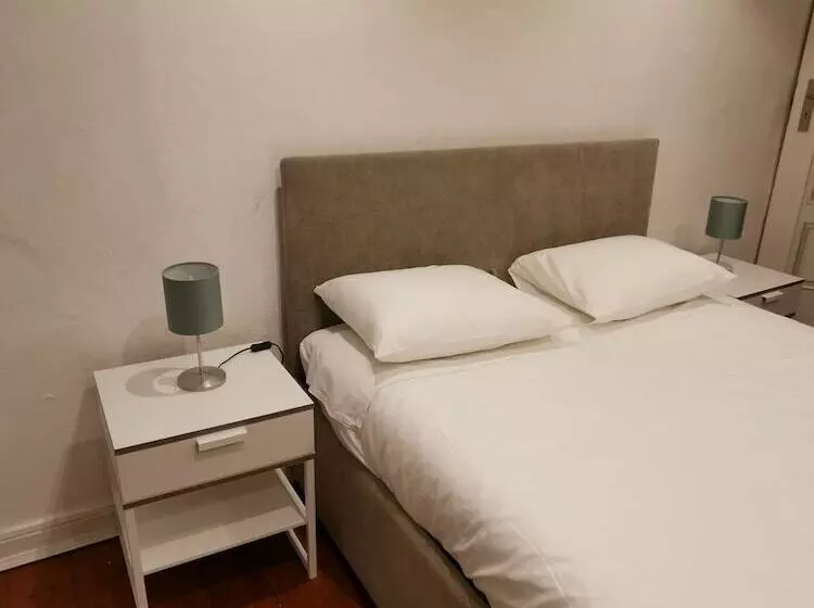 Dobairro Suites At Principe Real