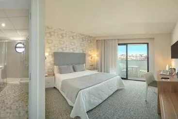ホテル Rh Corona del Mar 4* Sup