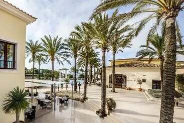 Hotelli Robinson Cala Serena