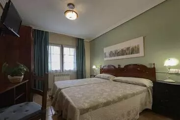 فندق ريفى Rural La Ruta De Cabrales