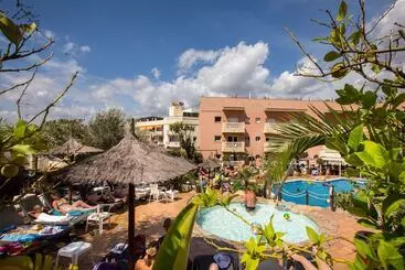 ホテル Alba Seleqtta