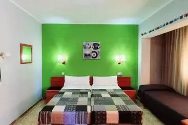 Hotelli Marinada Cambrils