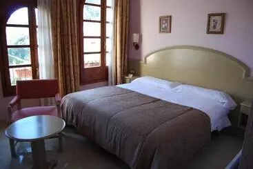 Hotel Masia Del Cadet