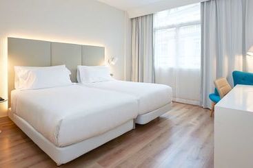 Hotel NH Bilbao Deusto