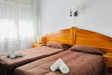 בית מלון כפרי New Roser