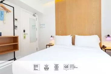 مسافرخانه Sleep N Atocha   B Corp Certified