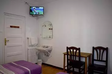 בית מלון כפרי Hostal Oviedo