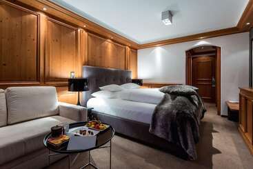 בית מלון כפרי Madlein