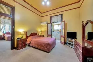 호텔 Warwick Settlers Inn