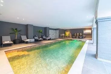 Grand Hotel Normandy By Cw Hotel Collection