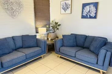 Отель Pelican Sands Scamander