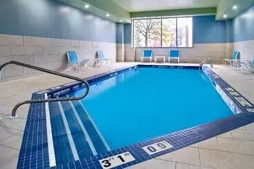 ホテル Holiday Inn Express Windsor Waterfront, An Ihg