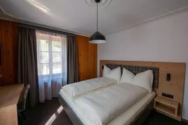 Otel Restaurant Rätia