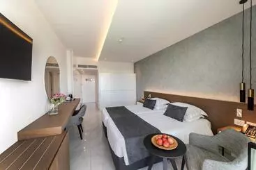 هتل Pavlo Napa Beach