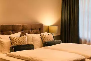 Fuchsbau Romantik Hotel & Spa Restaurant & Fox Bar