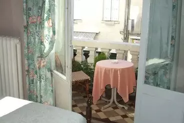 هتل Hôtel De France